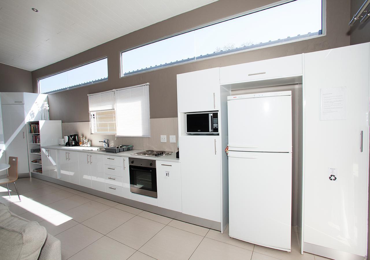 Rnb'S Studio Apartment วินด์ฮุก ภายนอก รูปภาพ